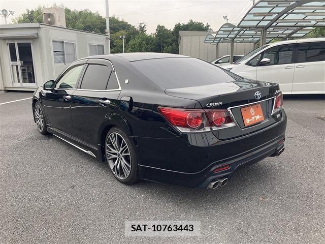 Toyota CROWN SEDAN 2016-02 8658581-11