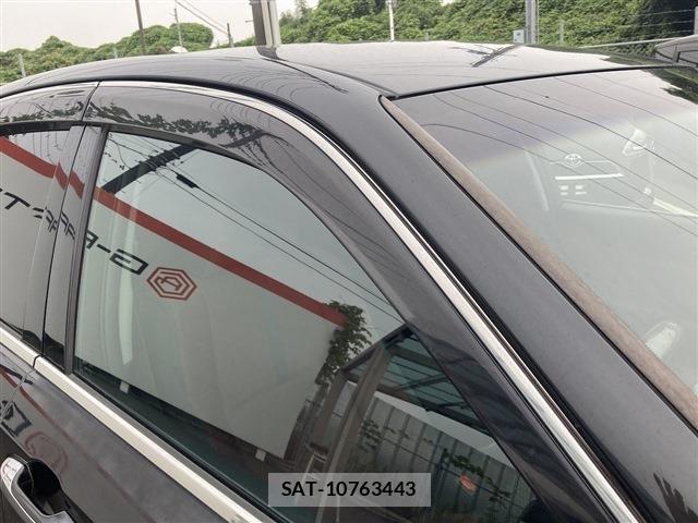 Toyota CROWN SEDAN 2016-02 8658581-20