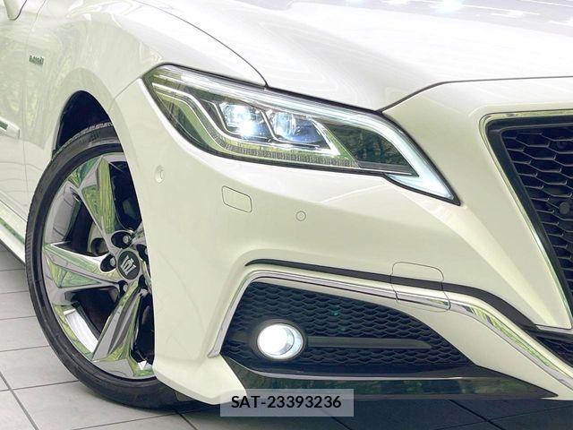 Toyota CROWN SEDAN 2019-07 8665993-11