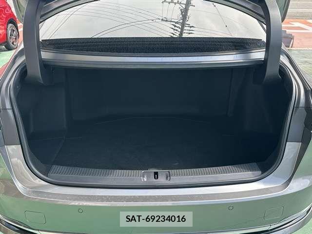 Toyota CROWN SEDAN 2024-05 8658559-19