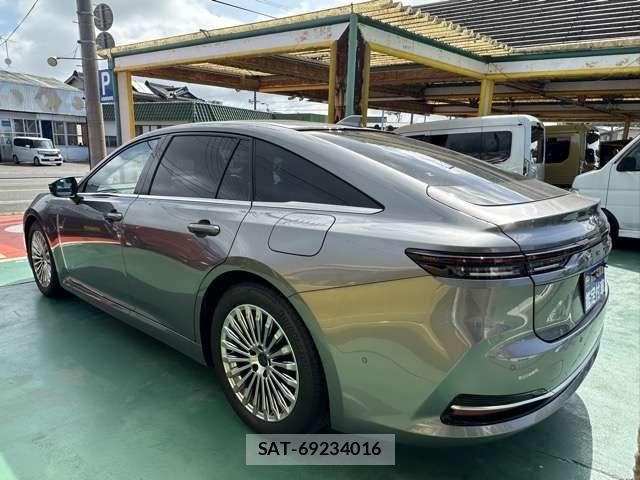 Toyota CROWN SEDAN 2024-05 8658559-3