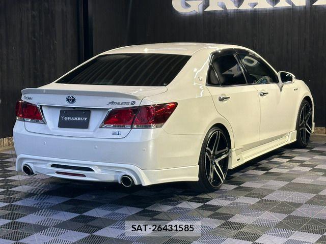Toyota CROWN SEDAN 2013-07 8658582-13