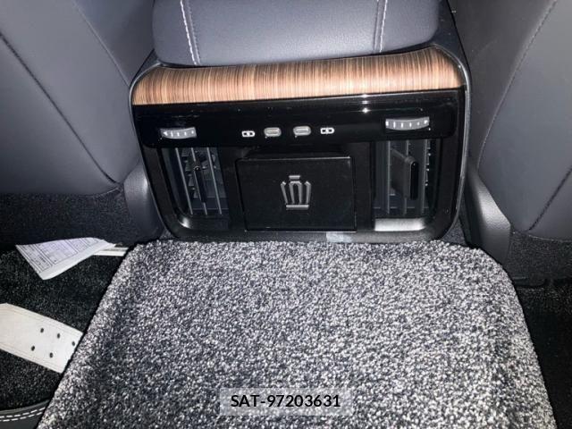 Toyota CROWN SEDAN 2024-06 8685344-25