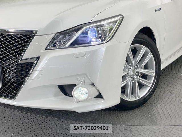 Toyota CROWN SEDAN 2013-09 8685355-11