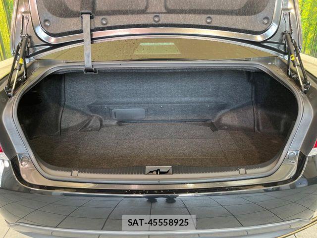 Toyota CROWN SEDAN 2013-08 8685357-9