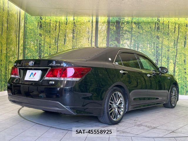 Toyota CROWN SEDAN 2013-08 8685357-16