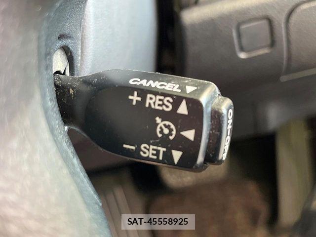 Toyota CROWN SEDAN 2013-08 8685357-6