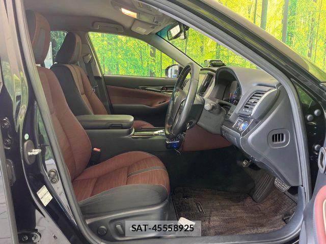 Toyota CROWN SEDAN 2013-08 8685357-7