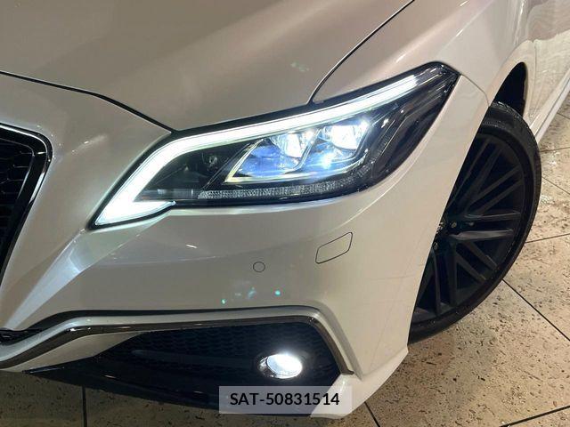Toyota CROWN SEDAN 2021-09 8741353-11