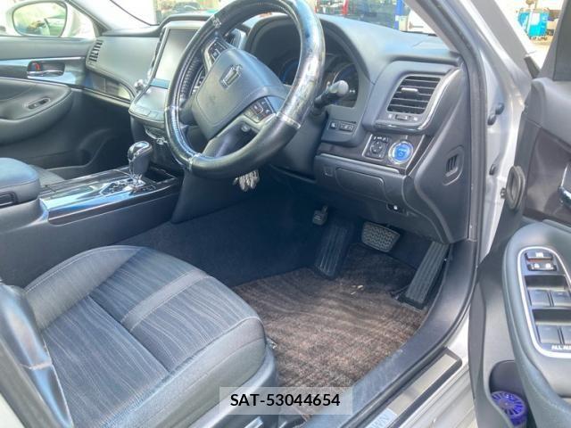 Toyota CROWN SEDAN 2014-03 8741430-3