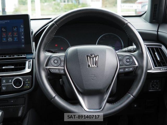 Toyota CROWN SEDAN 2021-08 8741359-15
