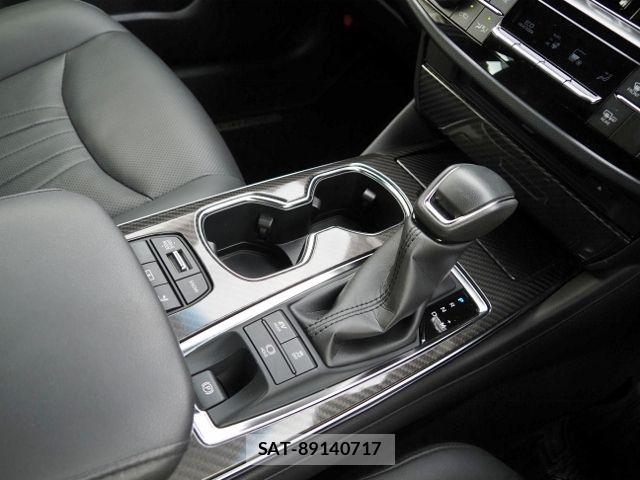 Toyota CROWN SEDAN 2021-08 8741359-23