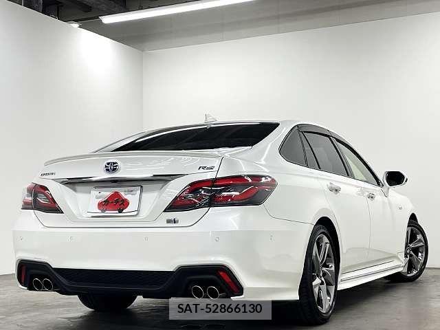 Toyota CROWN SEDAN 2019-03 8741380-2