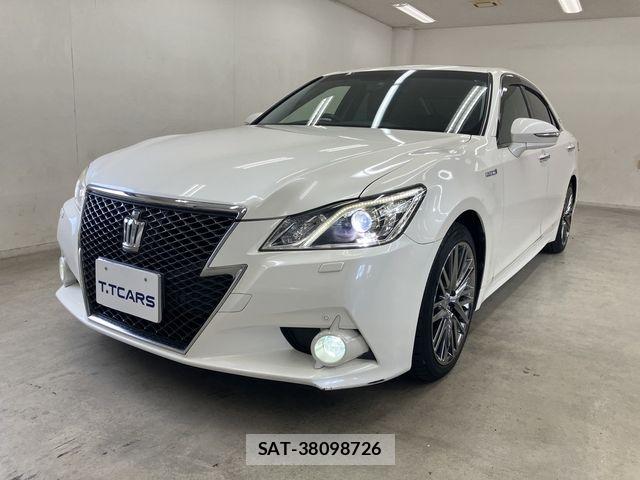 Toyota CROWN SEDAN 2013-07 8741409-22