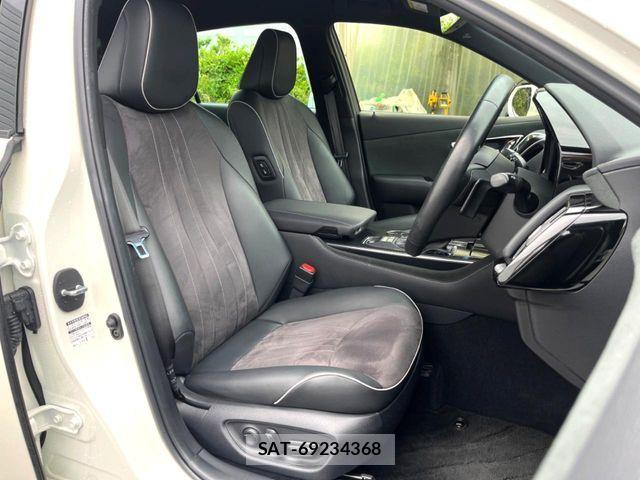 Toyota CROWN SEDAN 2020-03 8741382-9