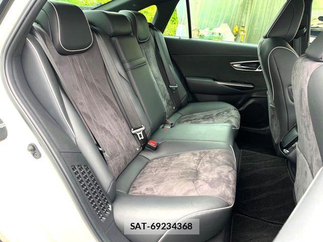 Toyota CROWN SEDAN 2020-03 8741382-10
