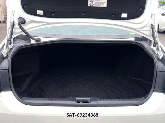 Toyota CROWN SEDAN 2020-03 8741382-11