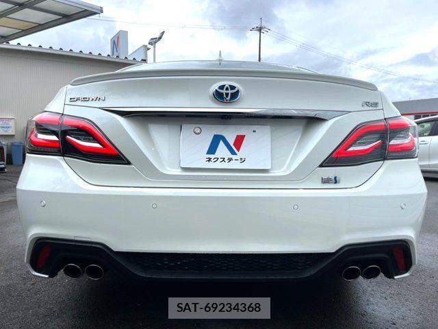Toyota CROWN SEDAN 2020-03 8741382-13