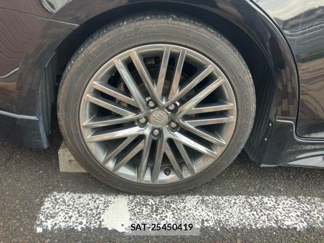 Toyota CROWN SEDAN 2013-03 8741427-7