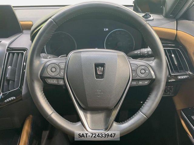Toyota CROWN SEDAN 2020-01 8741394-10