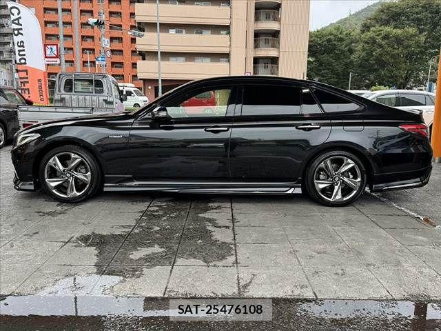 Toyota CROWN SEDAN 2019-08 8741362-10