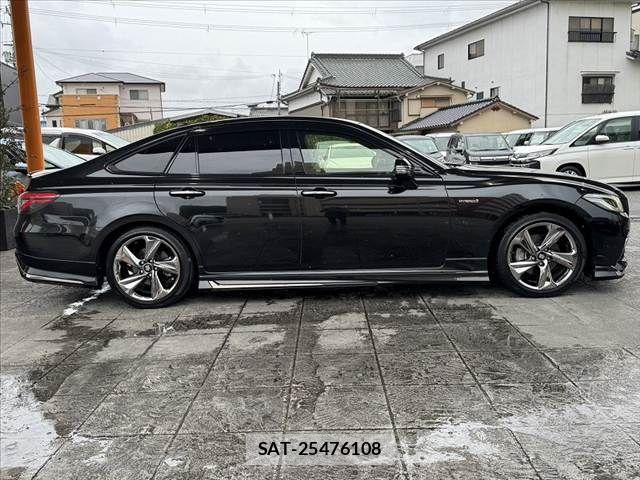 Toyota CROWN SEDAN 2019-08 8741362-11