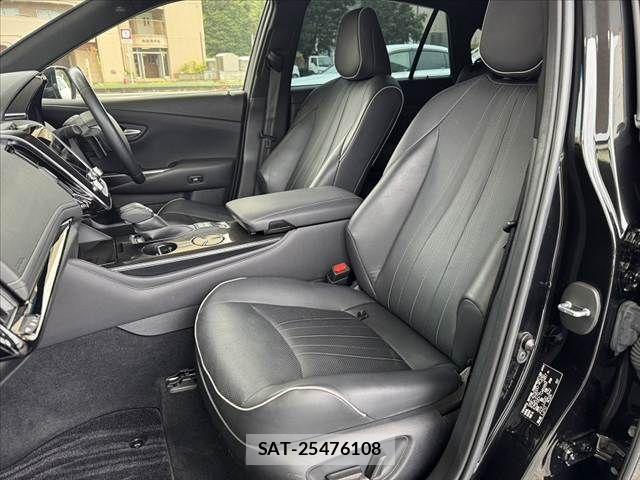 Toyota CROWN SEDAN 2019-08 8741362-16