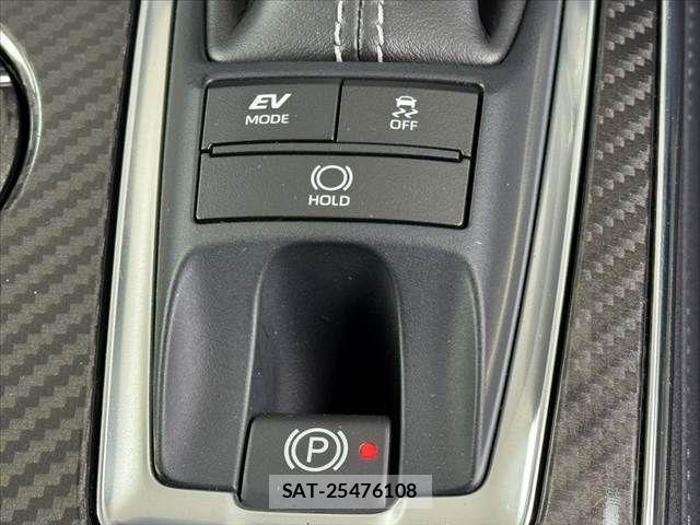 Toyota CROWN SEDAN 2019-08 8741362-26