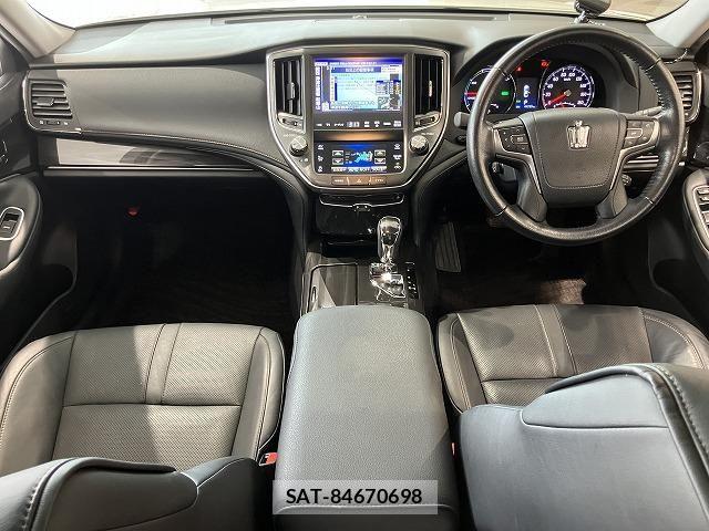 Toyota CROWN SEDAN 2014-04 8741405-1