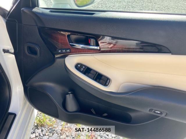 Toyota CROWN SEDAN 2016-10 8741429-11