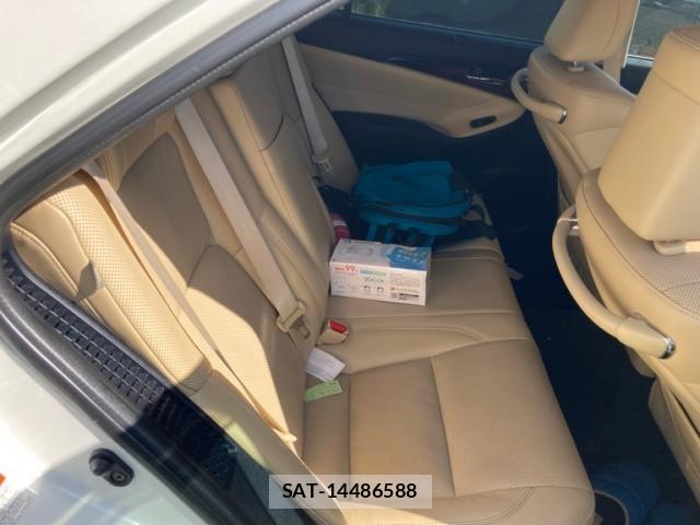 Toyota CROWN SEDAN 2016-10 8741429-15