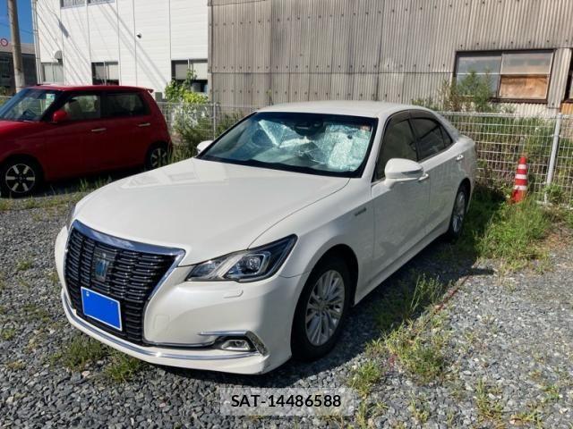Toyota CROWN SEDAN 2016-10 8741429-1