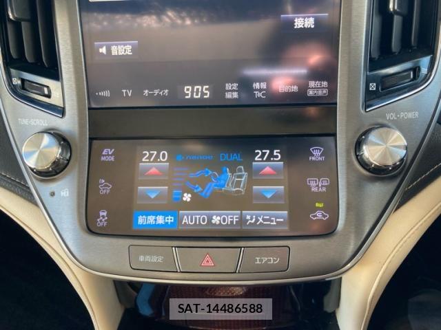 Toyota CROWN SEDAN 2016-10 8741429-20