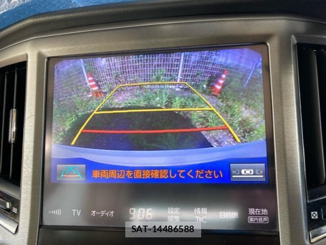 Toyota CROWN SEDAN 2016-10 8741429-24