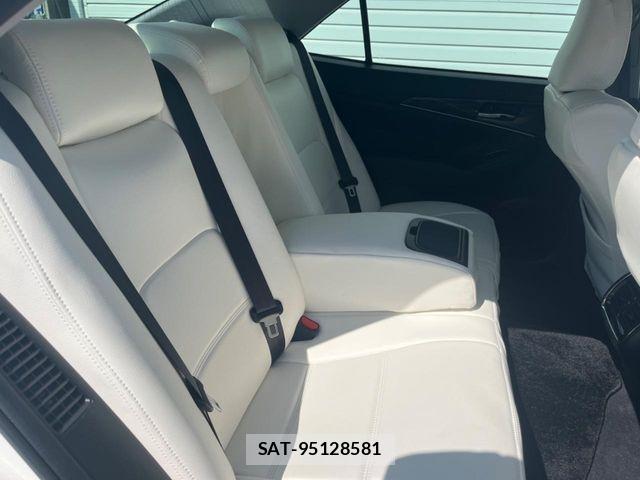 Toyota CROWN SEDAN 2013-10 8741419-10