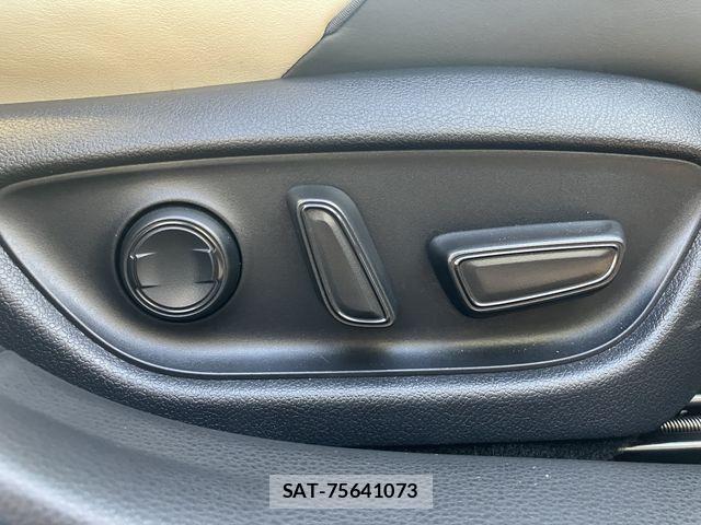 Toyota CROWN SEDAN 2019-07 8741379-18