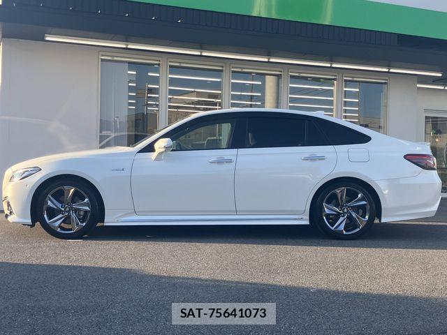 Toyota CROWN SEDAN 2019-07 8741379-21
