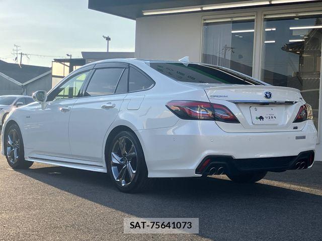 Toyota CROWN SEDAN 2019-07 8741379-22