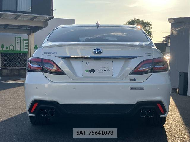 Toyota CROWN SEDAN 2019-07 8741379-23