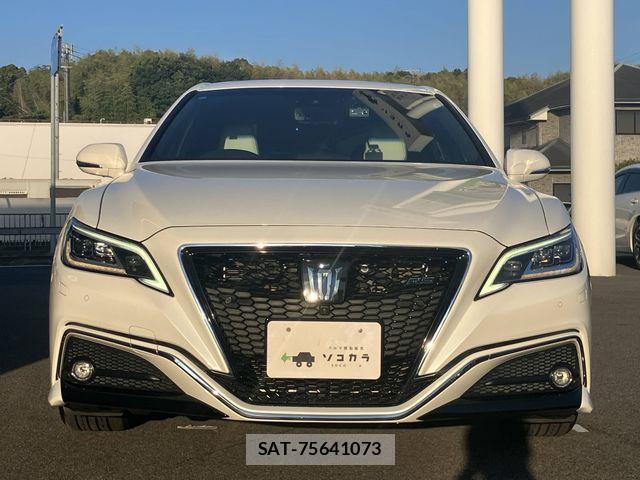 Toyota CROWN SEDAN 2019-07 8741379-26