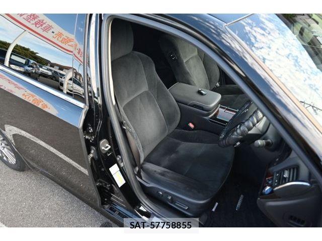 Toyota CROWN SEDAN 2016-03 8741412-9
