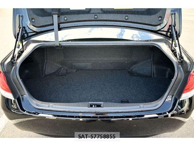 Toyota CROWN SEDAN 2016-03 8741412-13