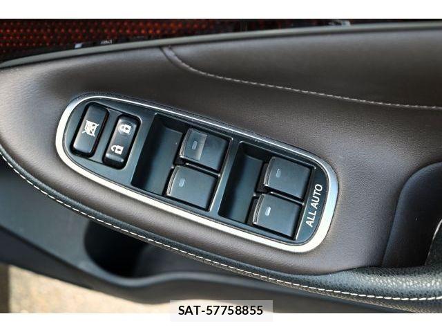 Toyota CROWN SEDAN 2016-03 8741412-16