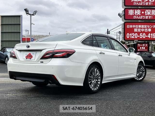 Toyota CROWN SEDAN 2020-02 8741395-2