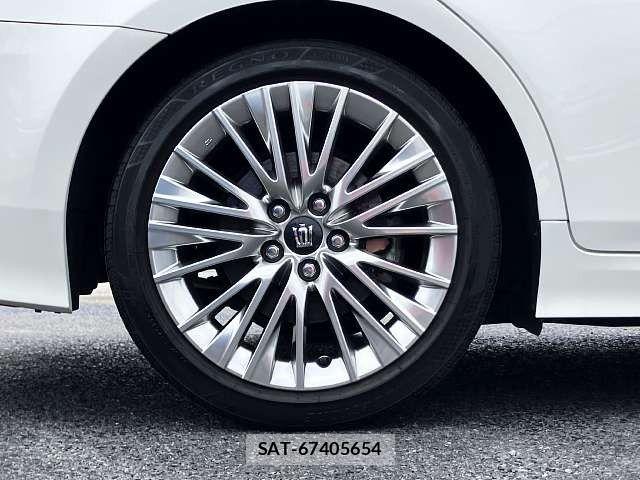 Toyota CROWN SEDAN 2020-02 8741395-3
