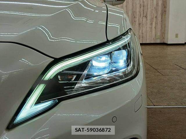 Toyota CROWN SEDAN 2018-07 8741410-10
