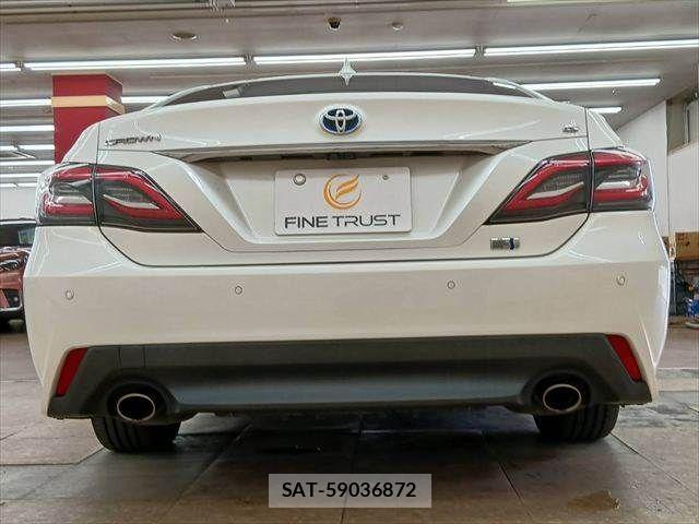 Toyota CROWN SEDAN 2018-07 8741410-16