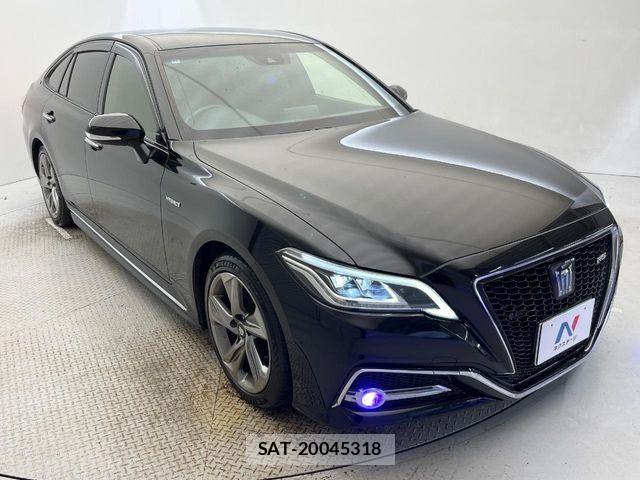 Toyota CROWN SEDAN 2018-06 8741398-15