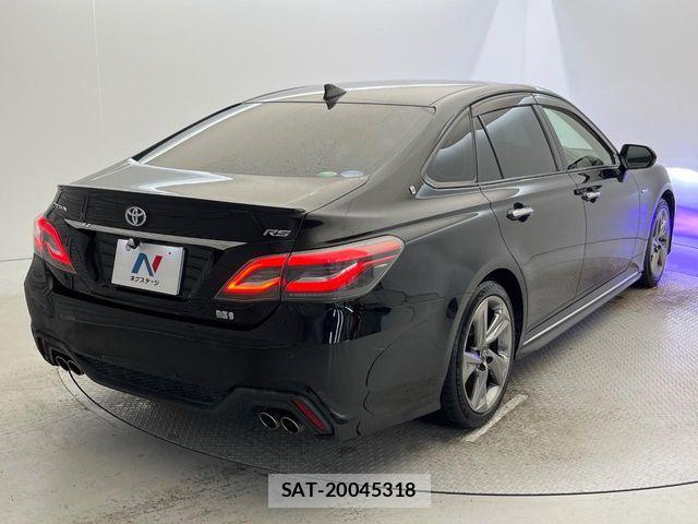 Toyota CROWN SEDAN 2018-06 8741398-16