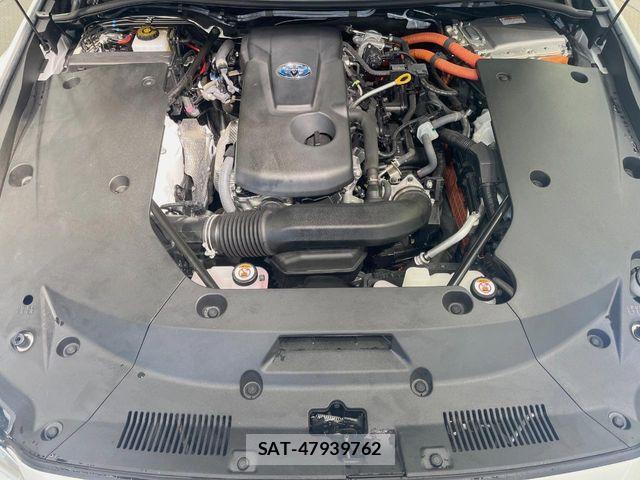 Toyota CROWN SEDAN 2020-03 8741360-19